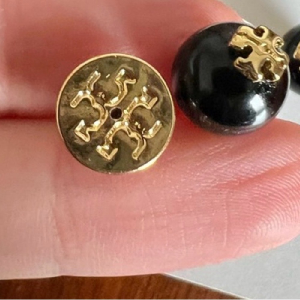 Authentic Tory Burch Evie Crystal Pearl Studs! - Picture 6 of 6